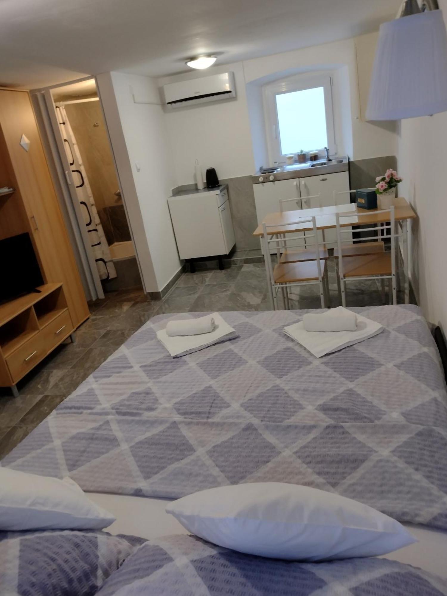 Apartment Angelove Senj  Buitenkant foto